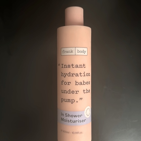 FRANK BODY IN SHOWER MOISTURISER  ( 300 mL ) - Picture 1 of 3